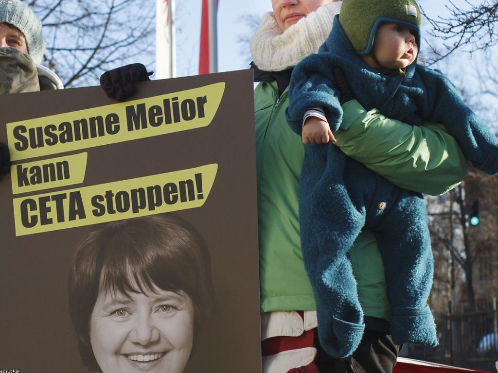 ព័ត៌មានឯកសារ: ការពន្យល់ និងសារៈសំខាន់